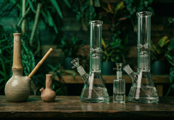 The Evolution of the Water Pipe: A Complete History of the Bong