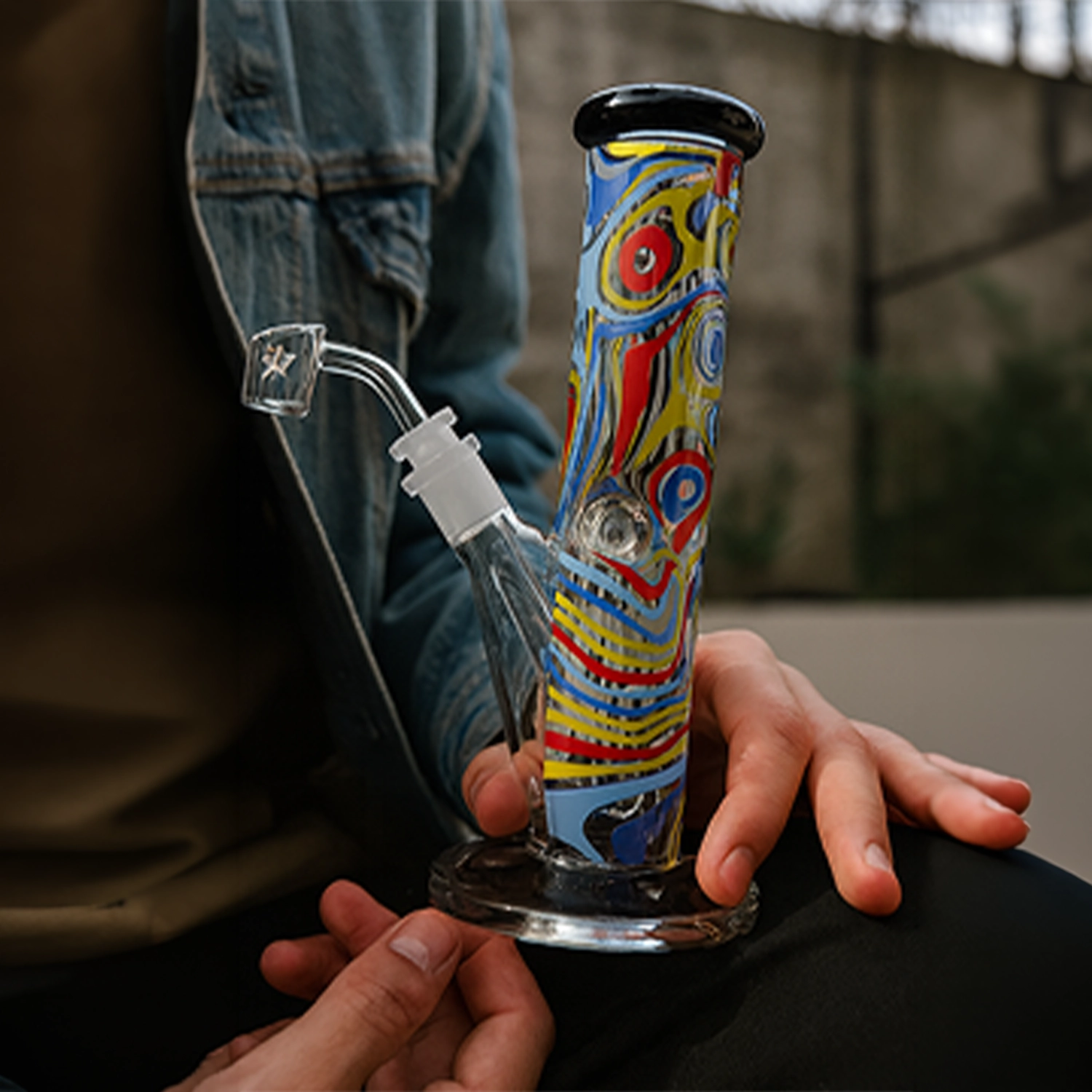 Famous Design Straight Glass Dab Rig with Ice Notches | Amnesia