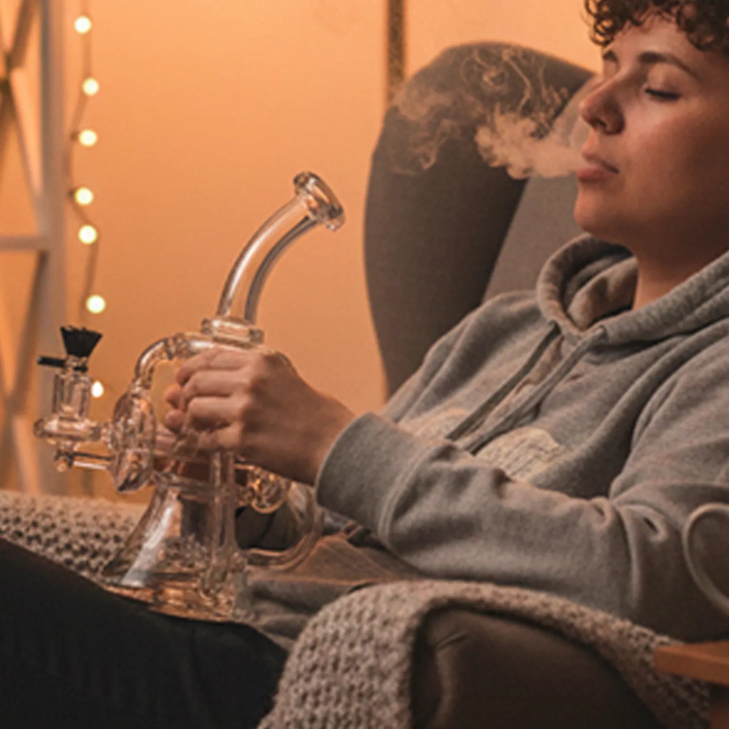 Scientific Recycler with Bent Neck Bong