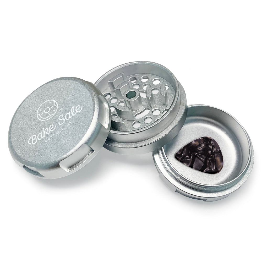 Bake Sale 3-Part Aircraft Grade Aluminum Whole Donut Grinder | Silver | Logo