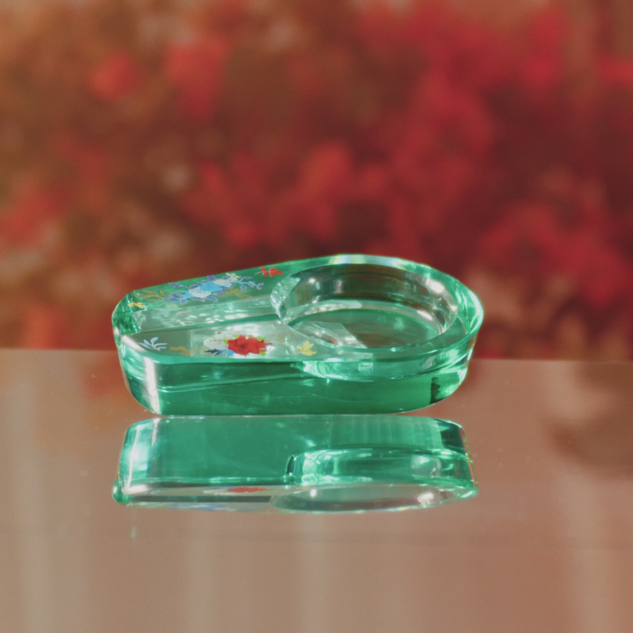 Load video: Famous Design Floral Lush Ashtray | Gold Accent
