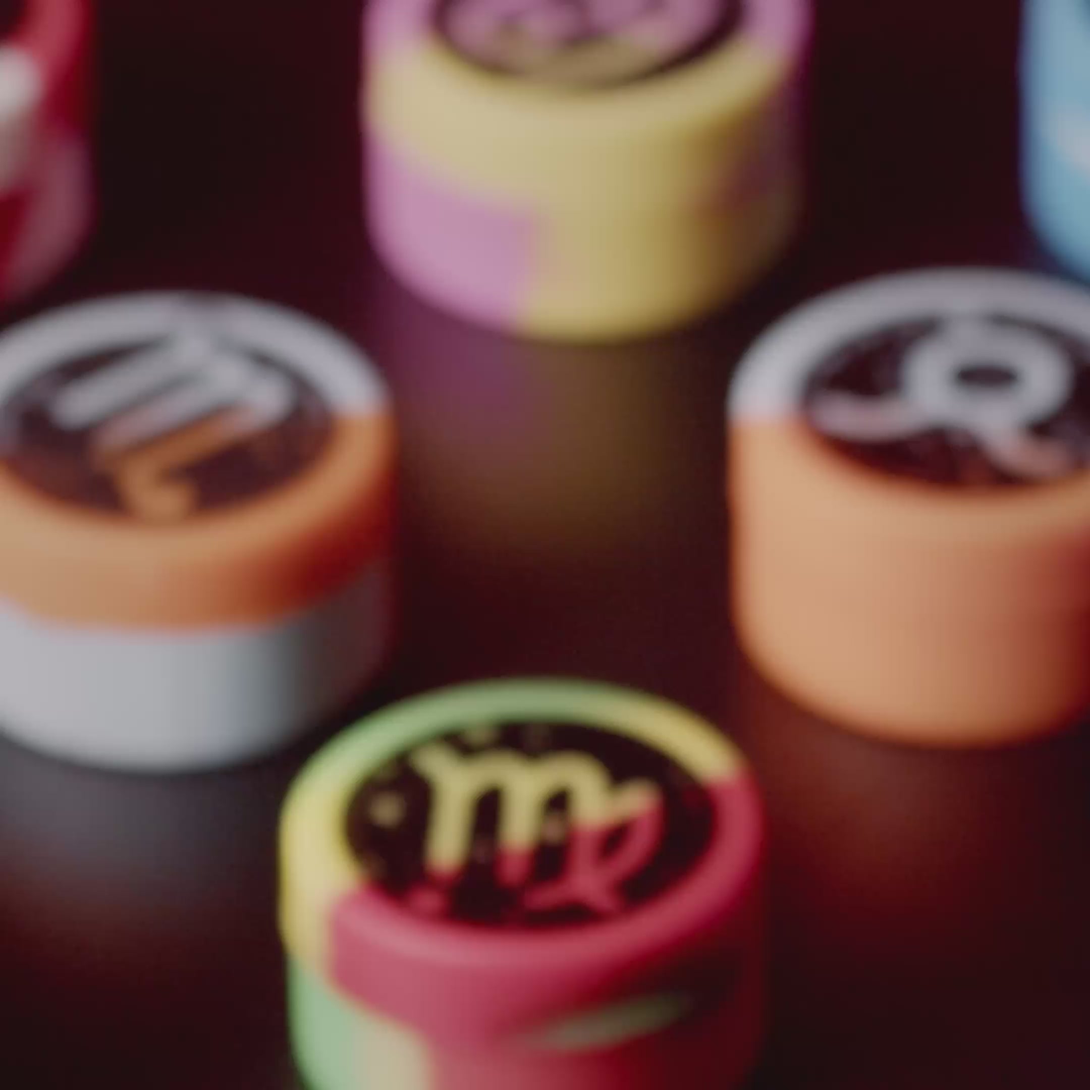 Load video: Famous Design Zodiac 32mm Silicone Extract Single Container Multi Colors