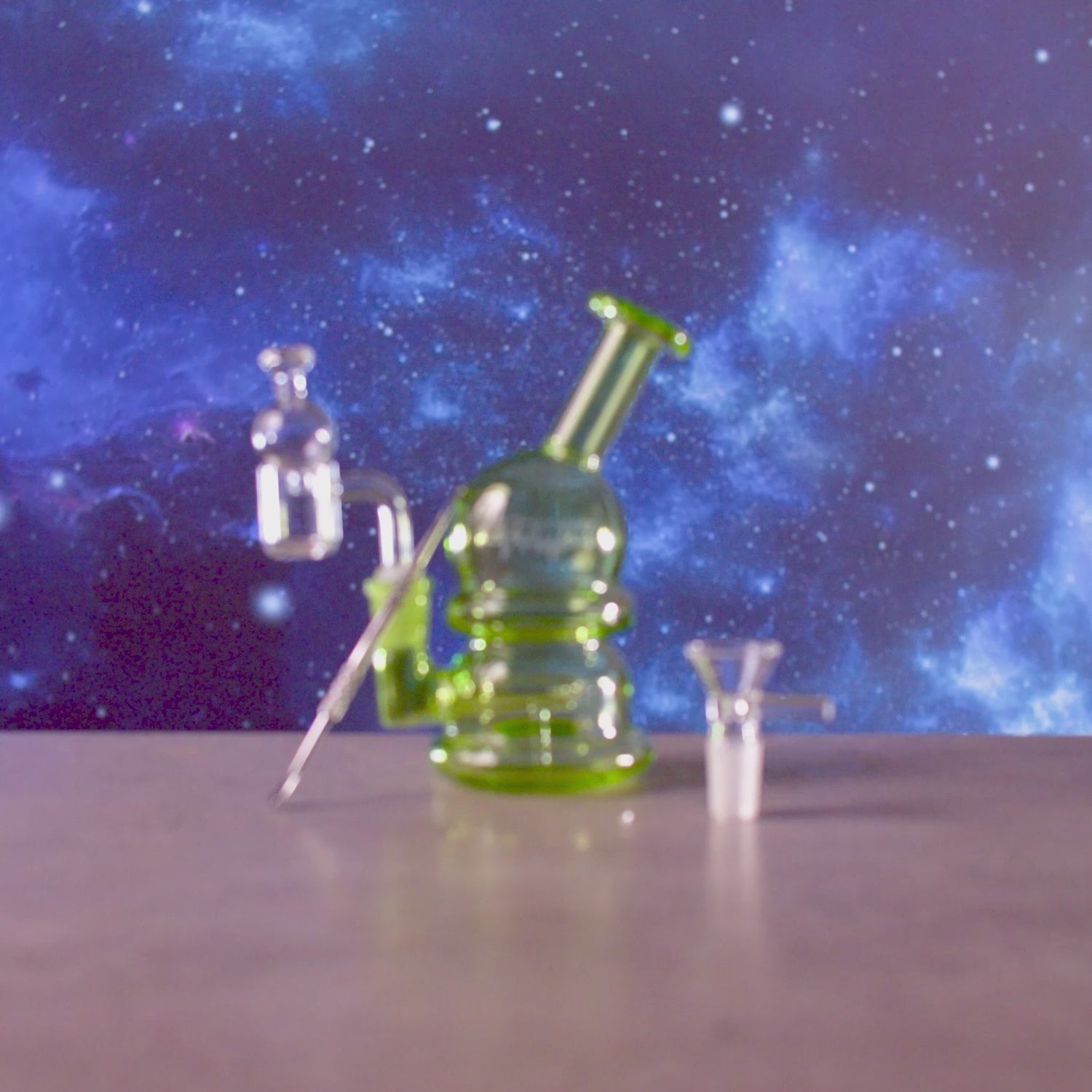Load video: Atomik - Special Edition Water Pipe - 5.5in