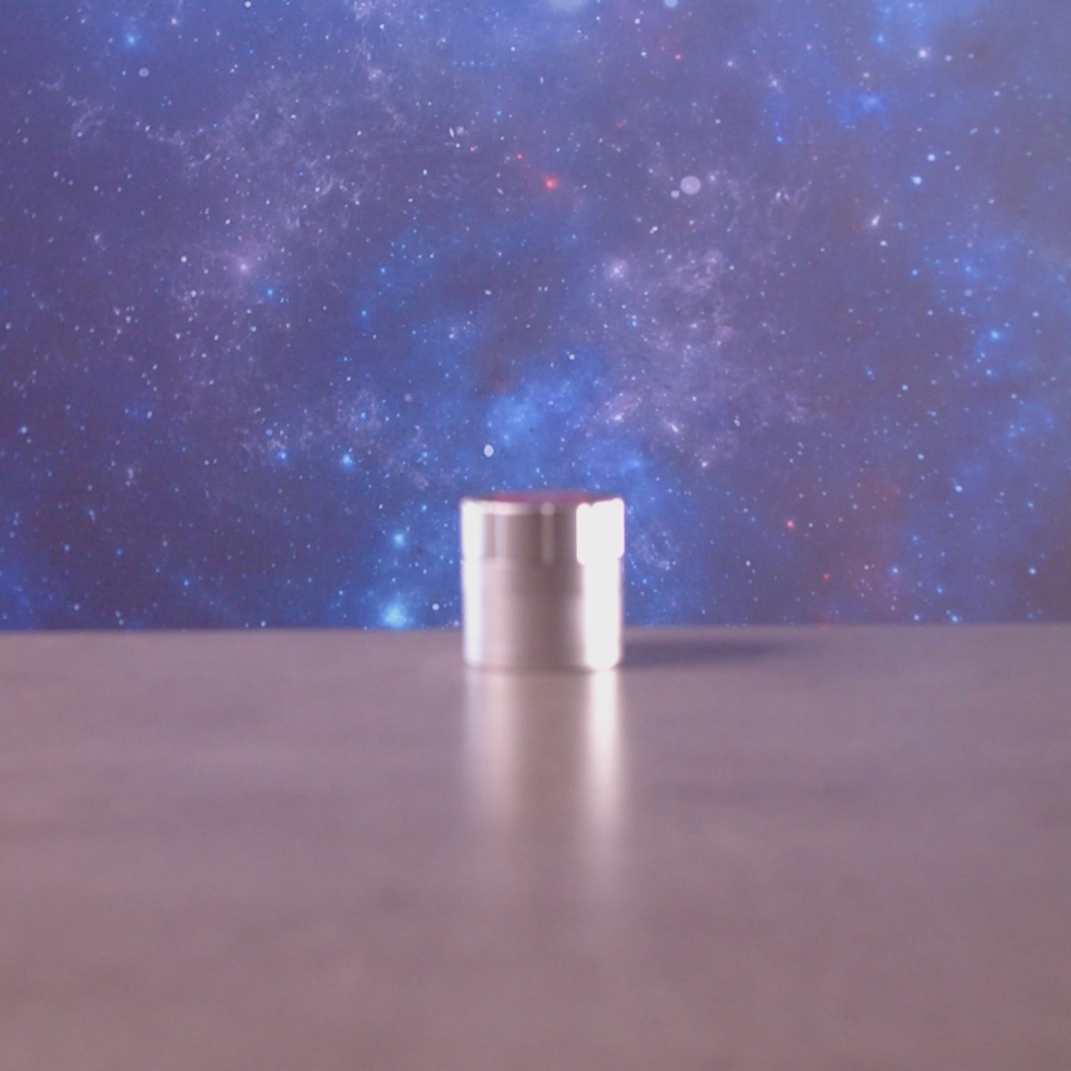 Load video: Atomik 55 mm 3-Stage Grinder