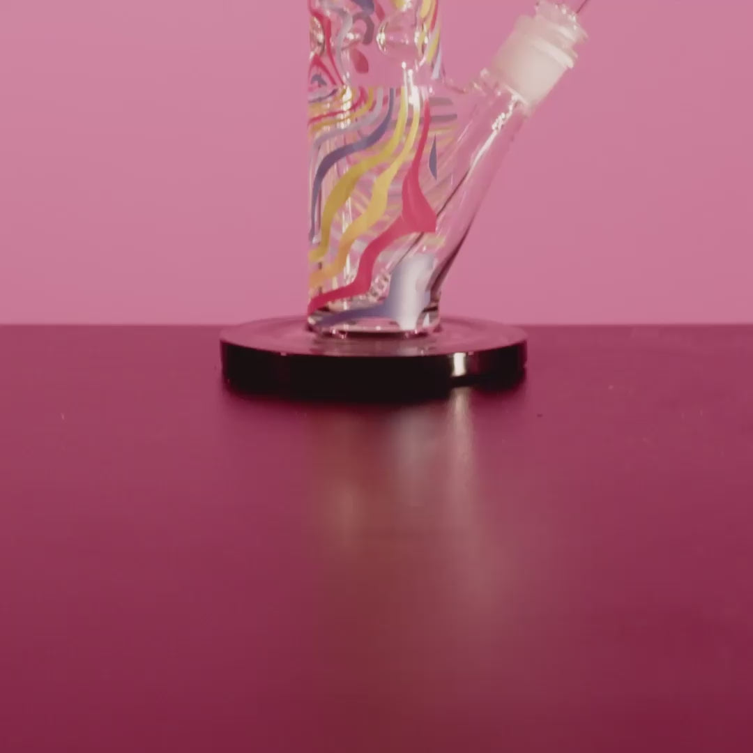 Load video: Famous Design Straight Glass Dab Rig with Ice Notches | Amnesia