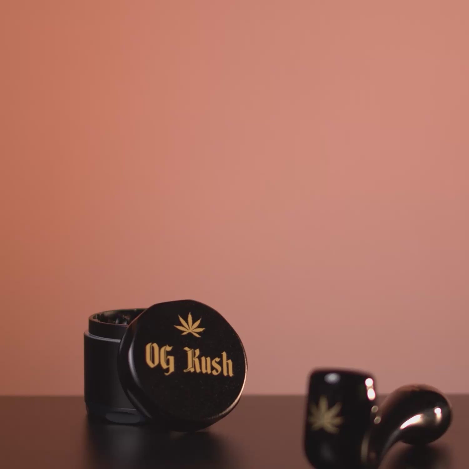 Load video: Famous Design Puff Puff Pass 4-Part Aluminum Herb Grinder