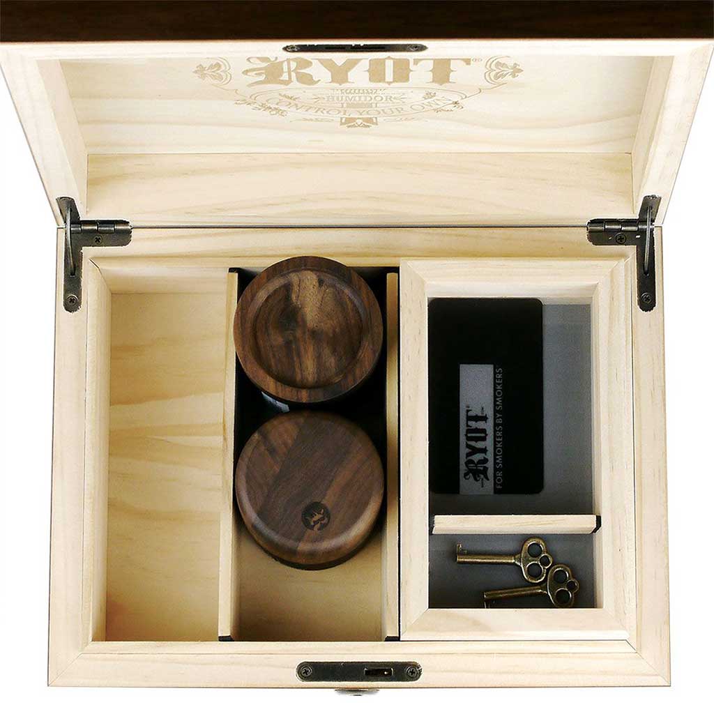 RYOT HUMIDOR WALNUT COMBO BOX (8X11) 4×7 inches