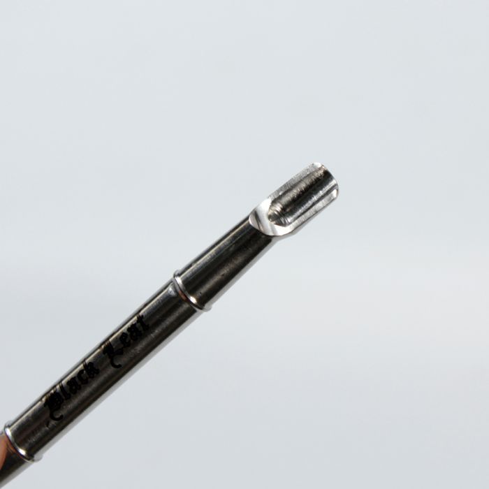 Black Leaf – Double-sided Titanium Concentrate Tool 