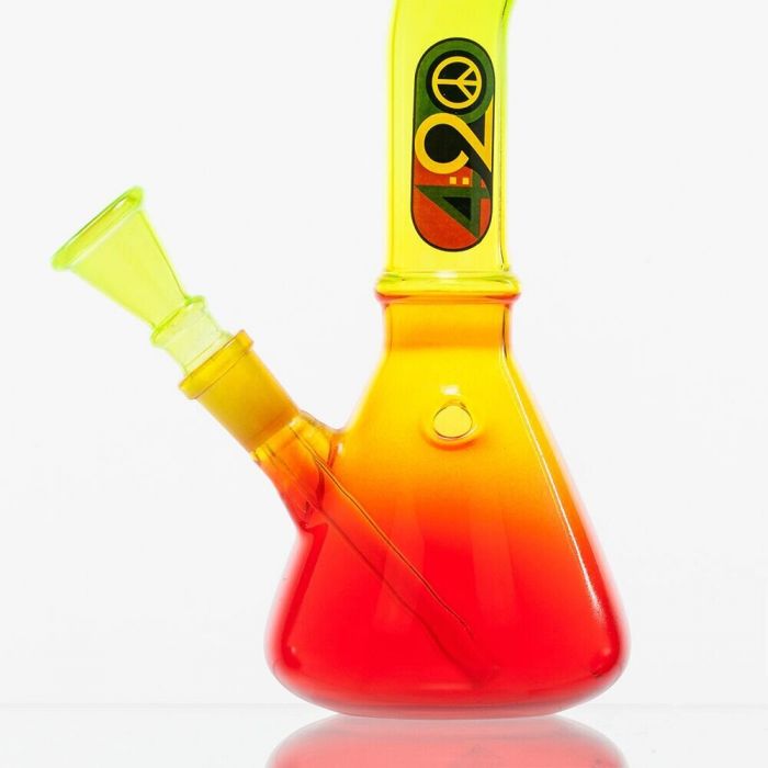 Amsterdam 420 Rasta Beaker Base Glass Bong Gift Set | 9 Inch - Close Up Bong