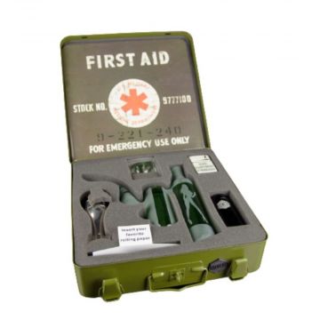 First Aid Smoking Kit | In box