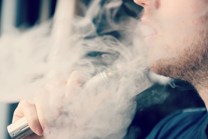 Dry Herb, Oil, Wax: Which Vaporizer​ Does It Best?