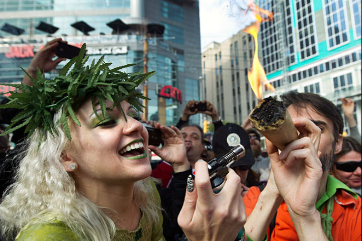 5 Reasons Why Millennials Are The True Stoner Generation