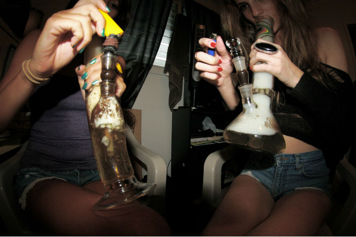 5 Stoner Chicks You'll Date In Your Lifetime
