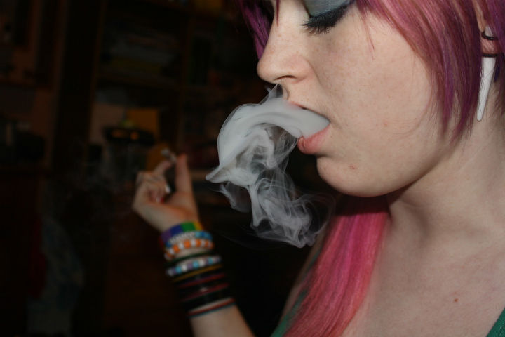 5 Mistakes Every Stoner Makes The First Time They Smoke