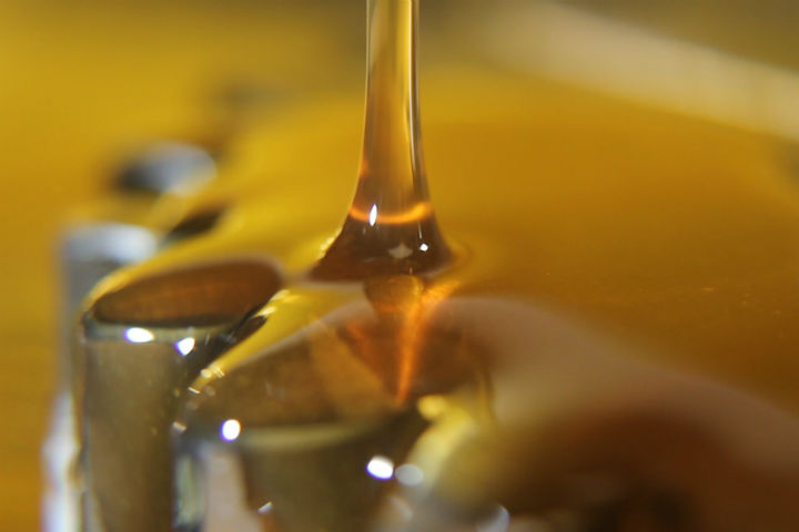 Arizona Dispensaries Sell Extracts, Despite Court Ruling