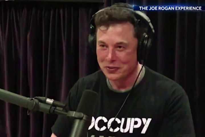 Elon Musk Smoked a Blunt on Joe Rogan's Podcast